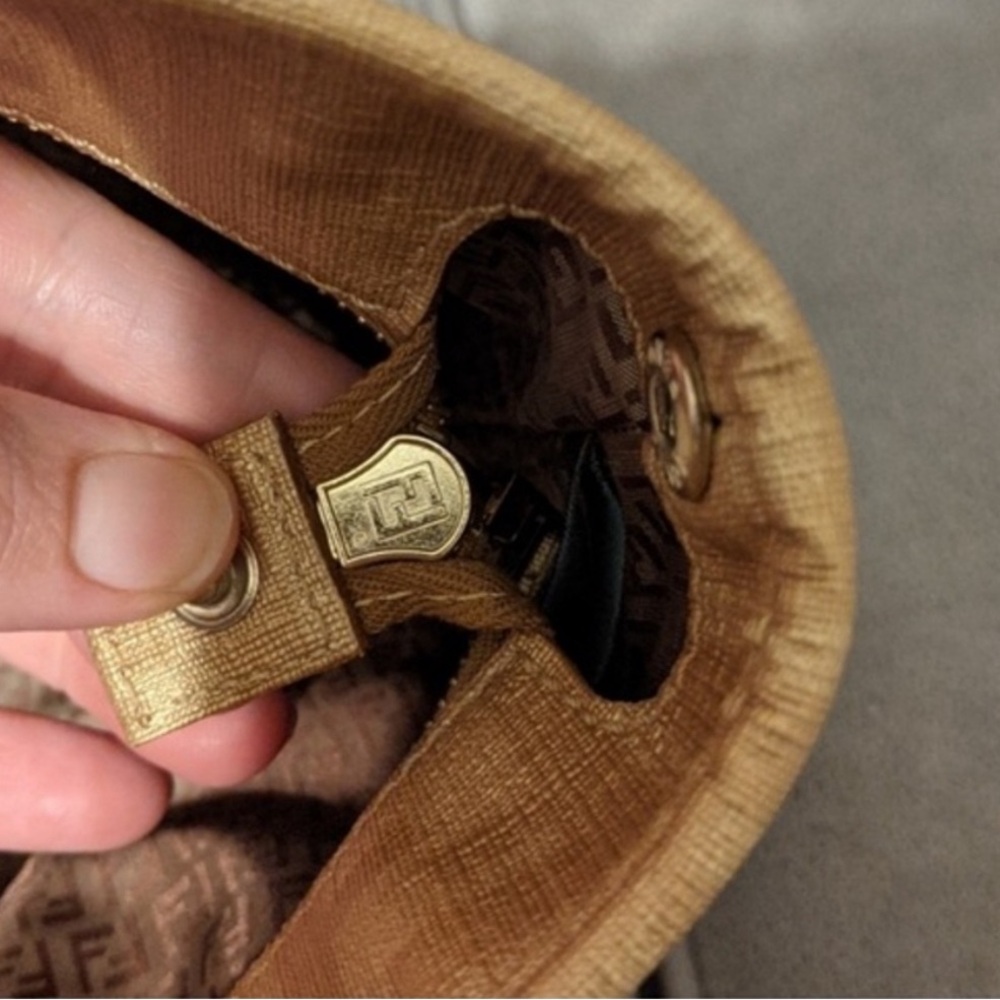 Fendi mini zucca tote-gold and rare! - Picture 6 of 8